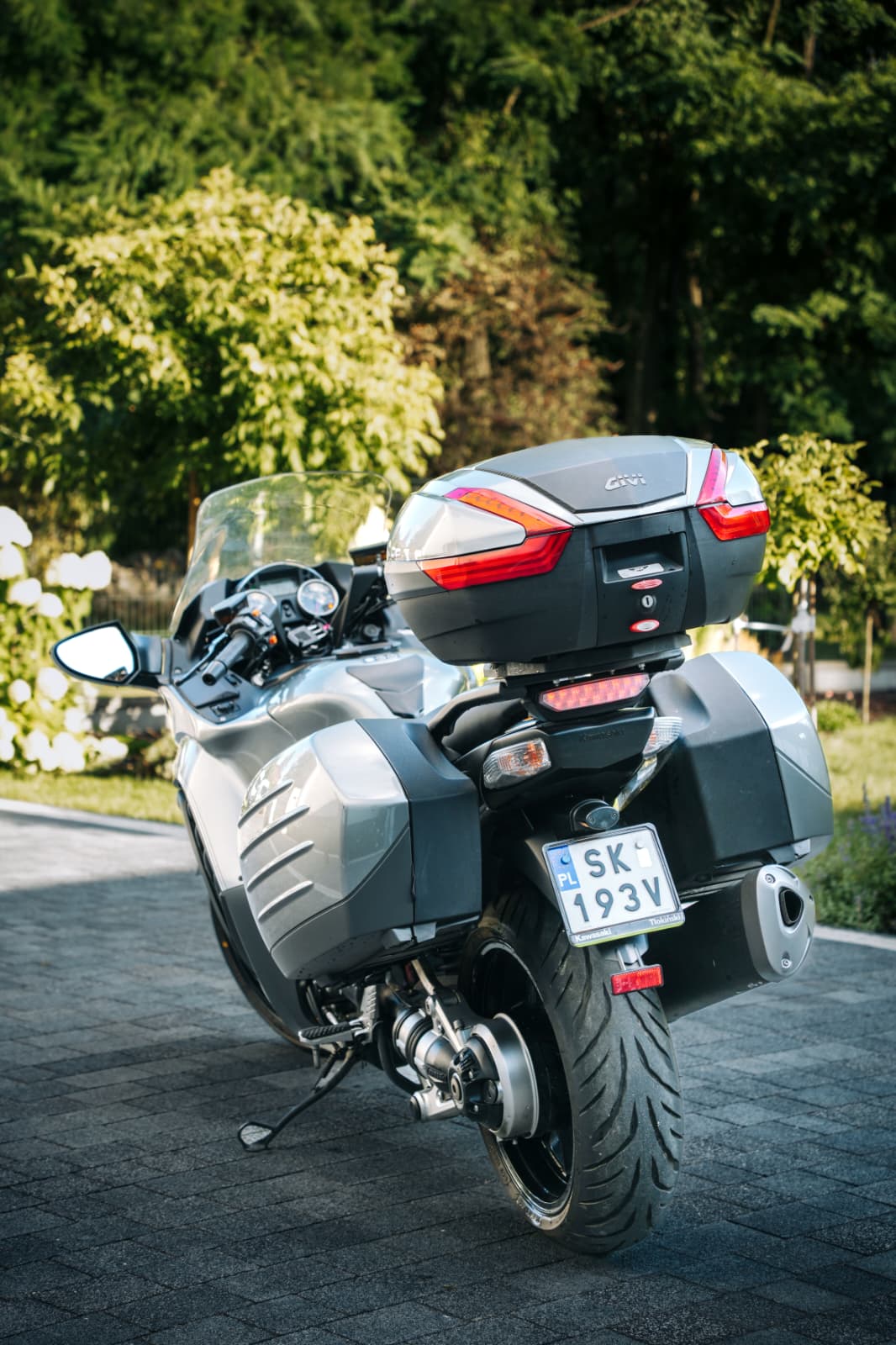 Kawasaki GTR 1400 - Zdjęcie 2